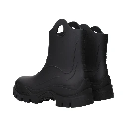 جزمة كاحل سوداء من القطن