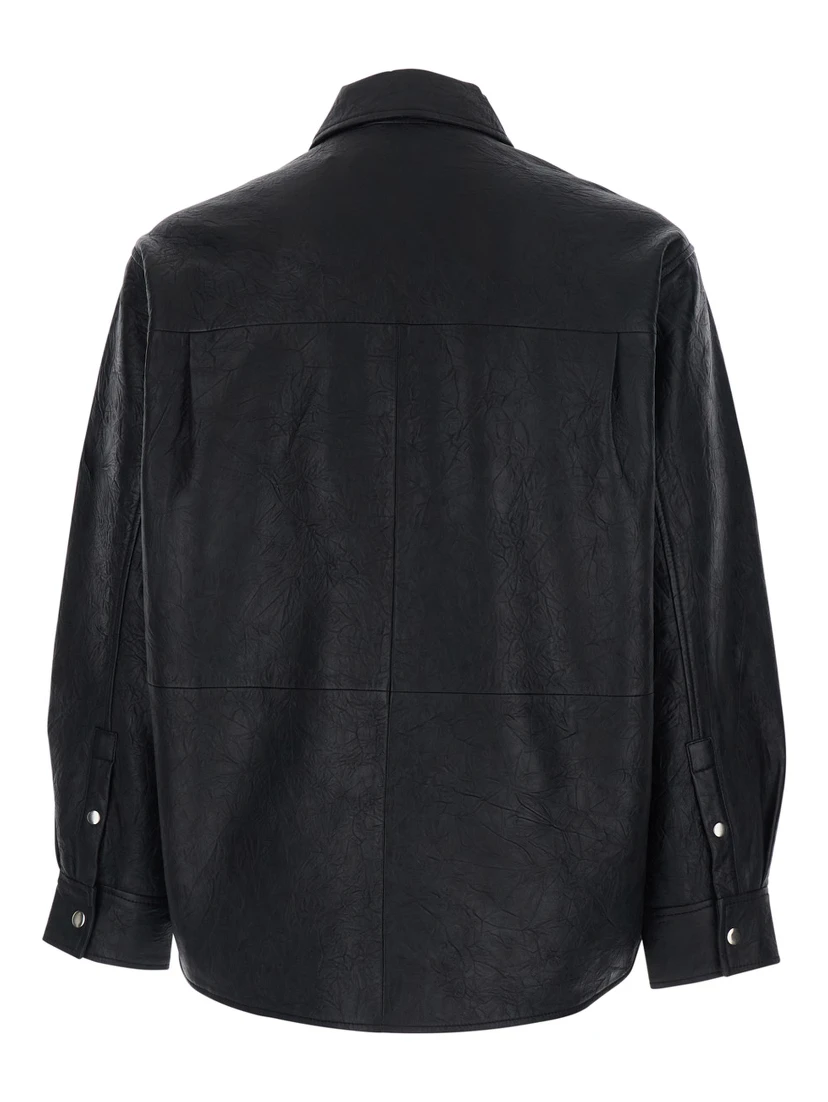 جاكيت أسود بياقة كلاسيكية وتأثير مجعد من الجلد للرجال