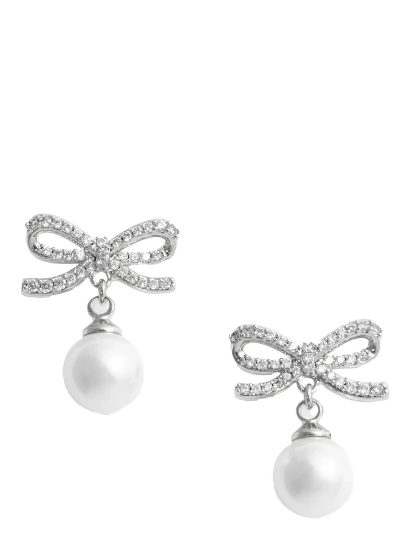 Silver Colored Earings with Bow Silhouette and Pearl Embellishment in Copper Woman