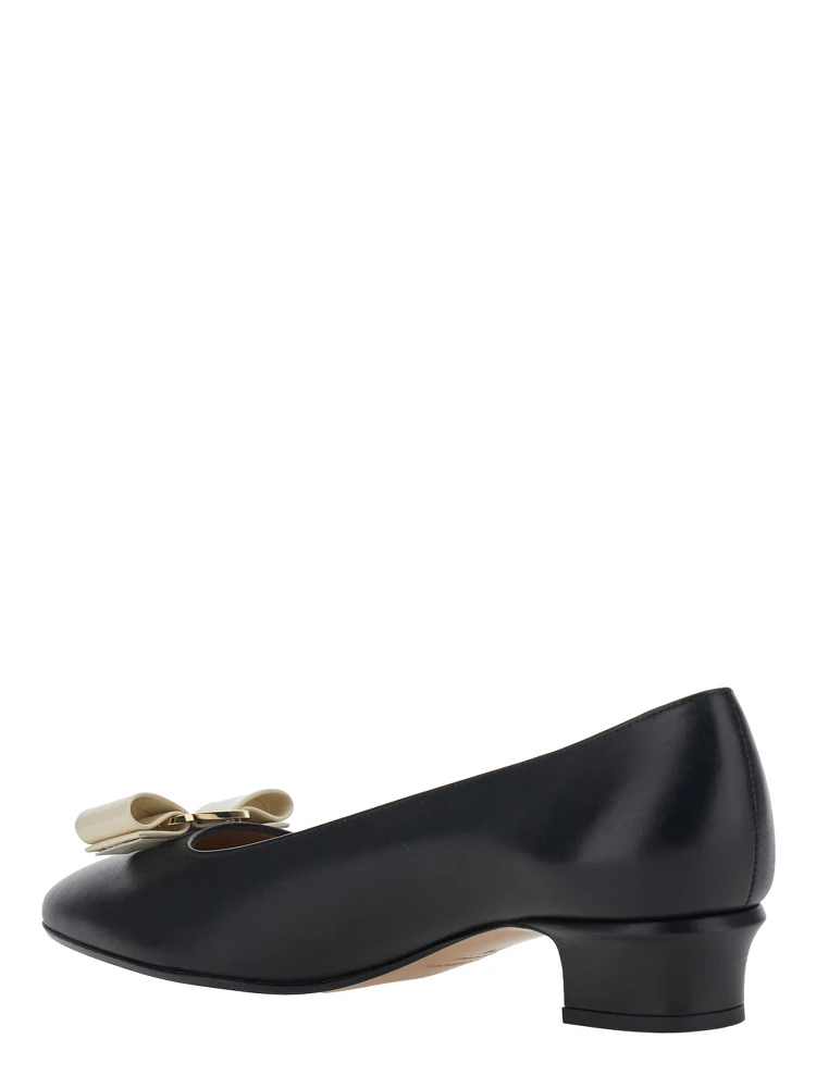 Vara 2.0 Black Pumps with Low Block Heel and Logo Plaque on the Front in Leather Woman alternative