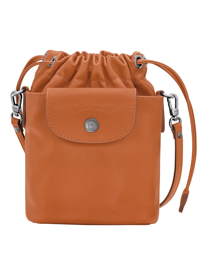 Le Pliage Xtra Brown Crossbody Bag with Drawstring Closure and Adjustable and Removable Shoulder Strap in Leather Woman