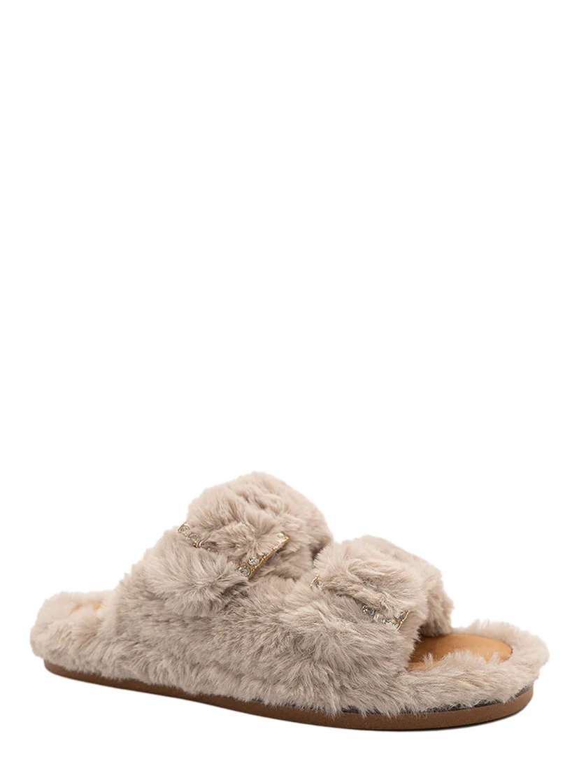 شباشب "غريتا" المصنوعة من الفرو الصديق للبيئة