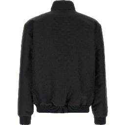 قاذفة قنابل