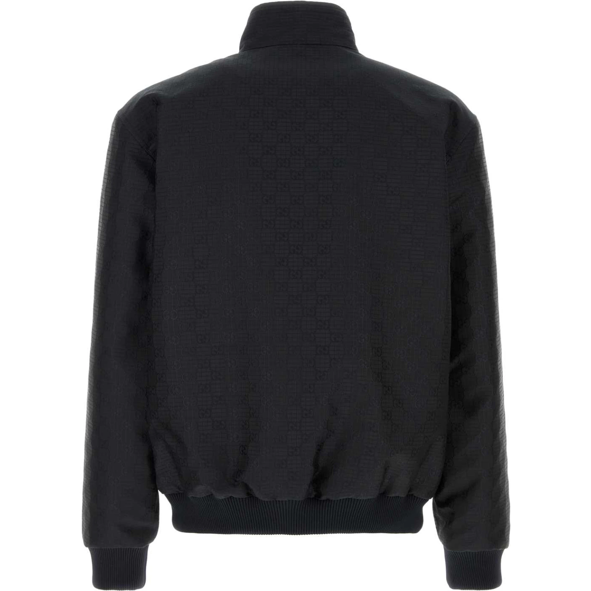 قاذفة قنابل