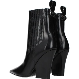 حذاء كاحل من الجلد الأسود