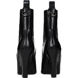 حذاء كاحل من الجلد الأسود