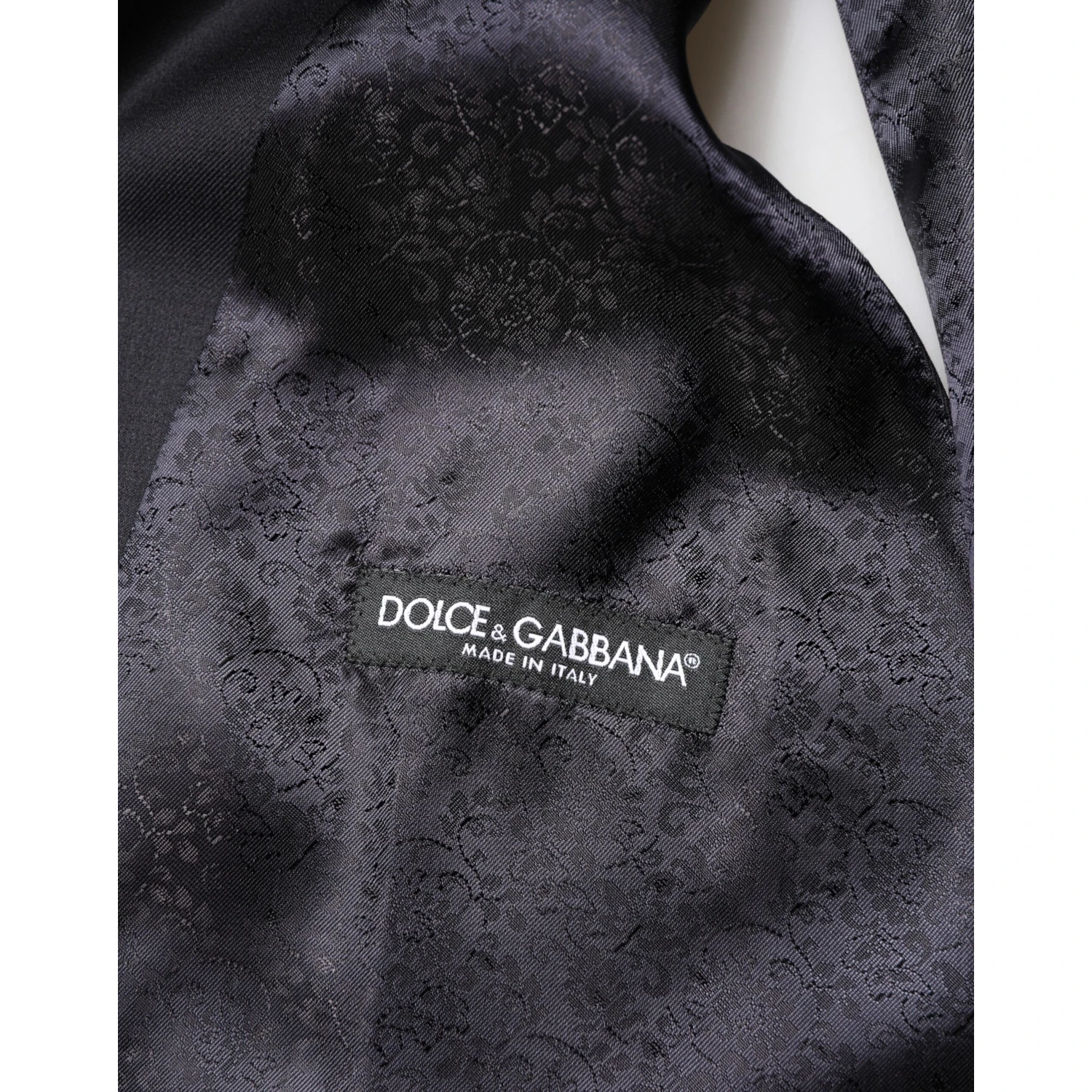 Black Wool Single Breasted 3 Piece Men Suit