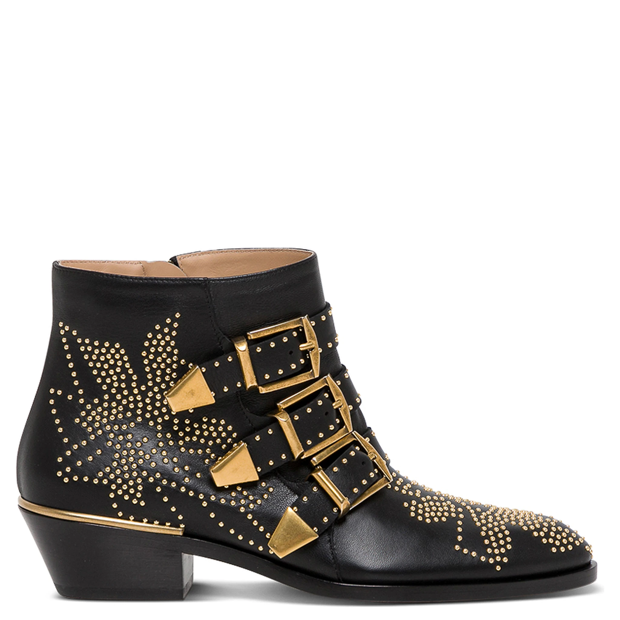 حذاء سوزان الأسود ذو الرقبة القصيرة مزين بالمسامير، مصنوع من الجلد، للنساء