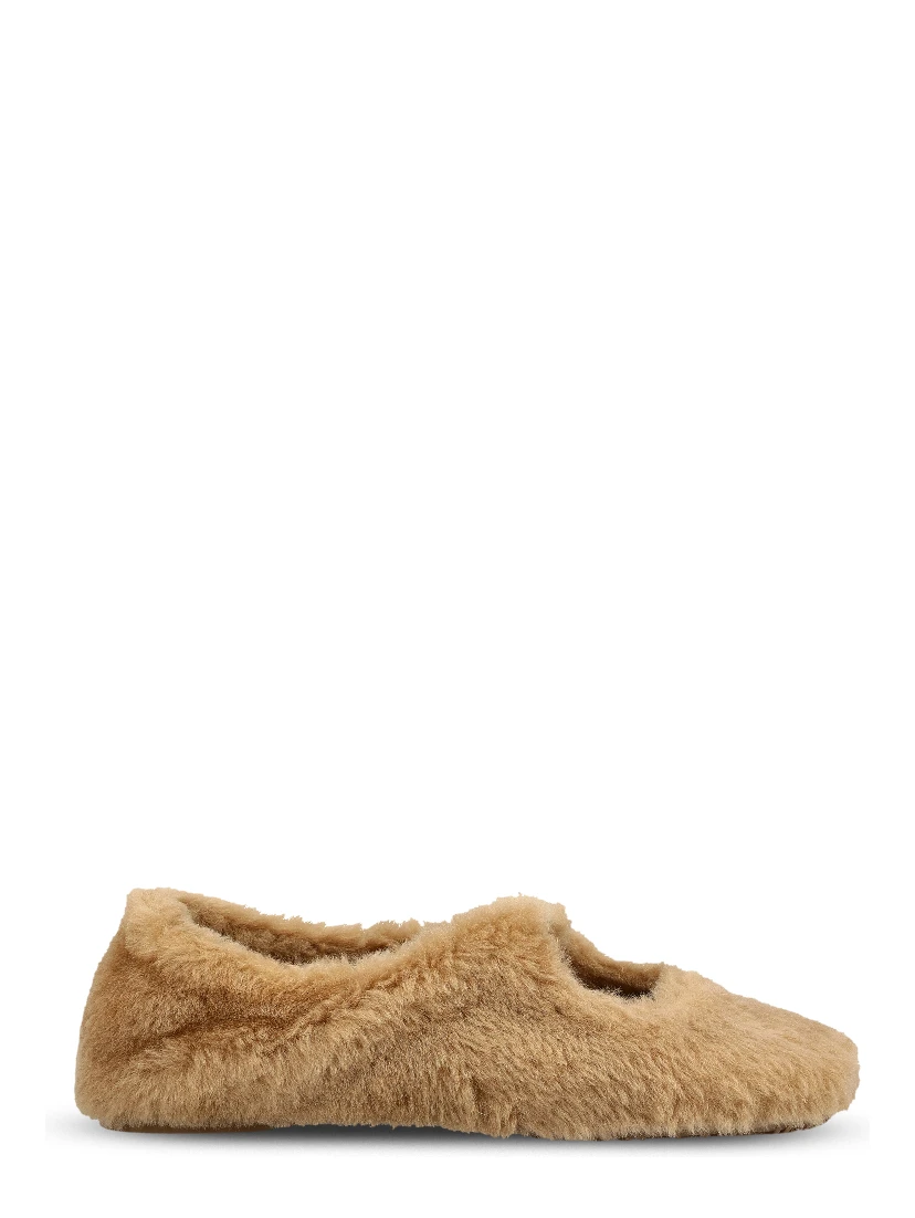 Loewe Flat shoes