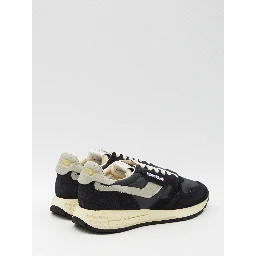 حذاء رياضي منخفض من ريلويند