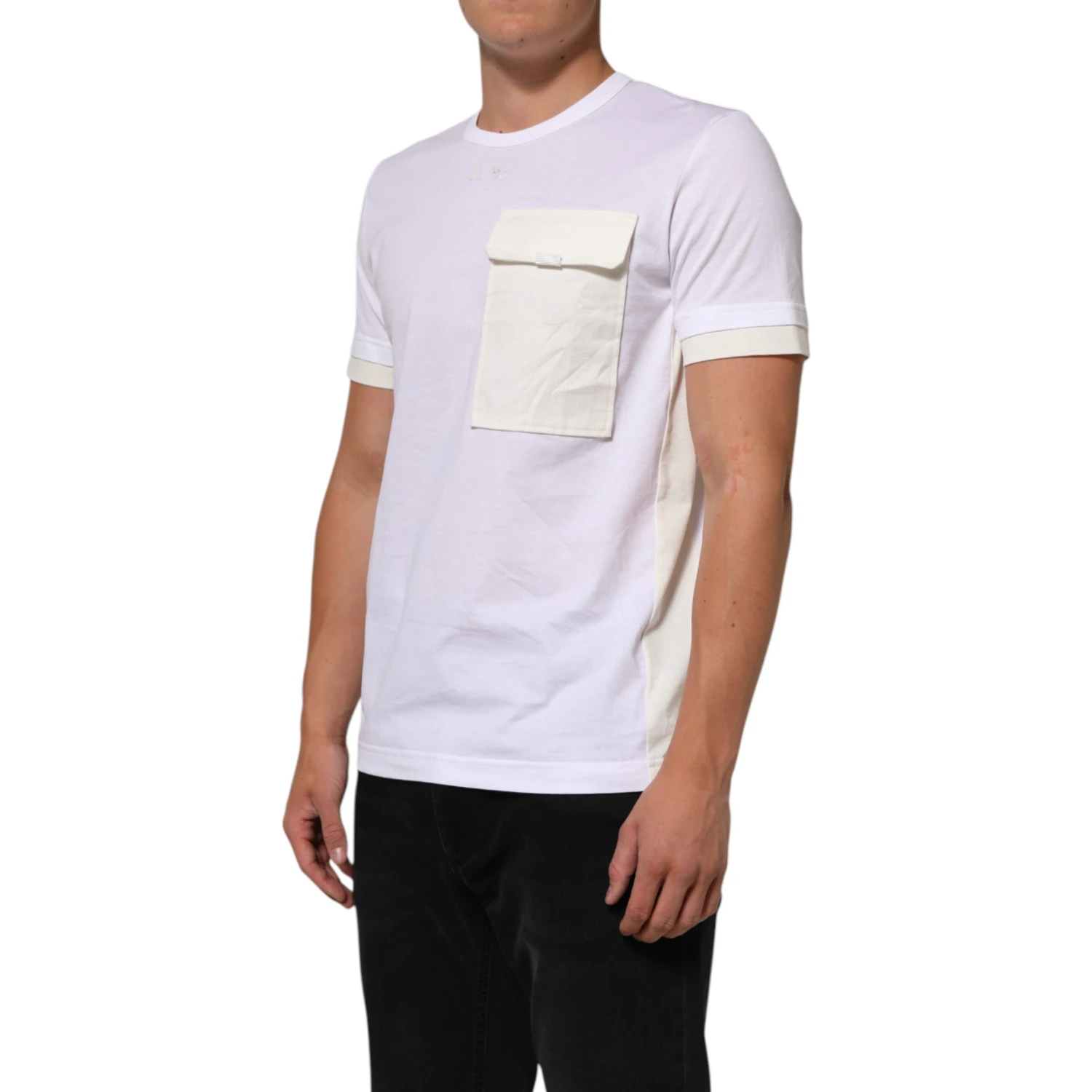 White Cotton Pocket Short Sleeves T-shirt