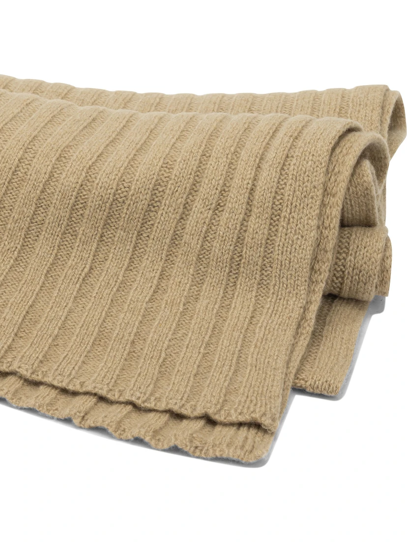 Cashmere scarf