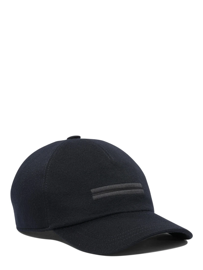 Baseball hat with logo