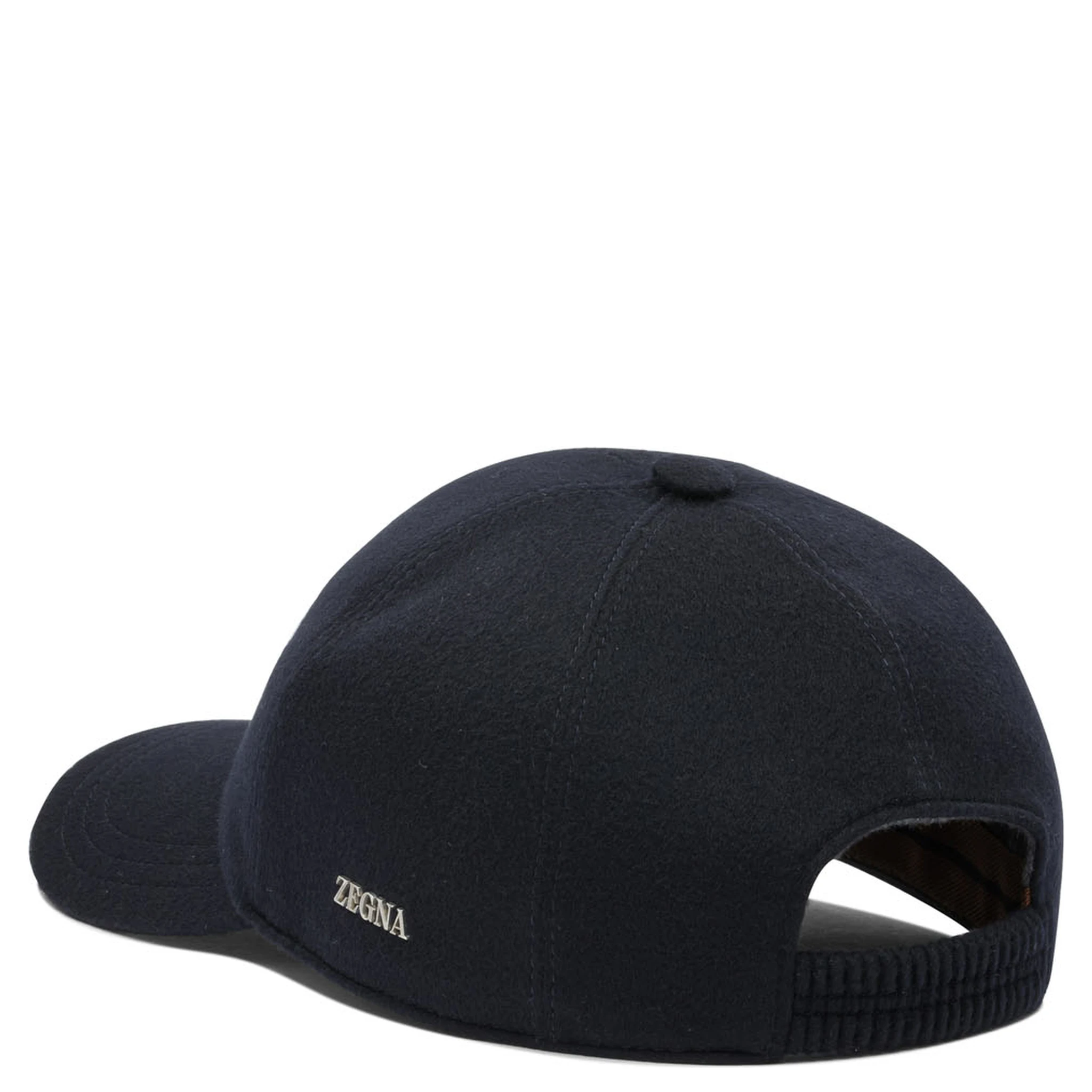 Baseball hat with logo