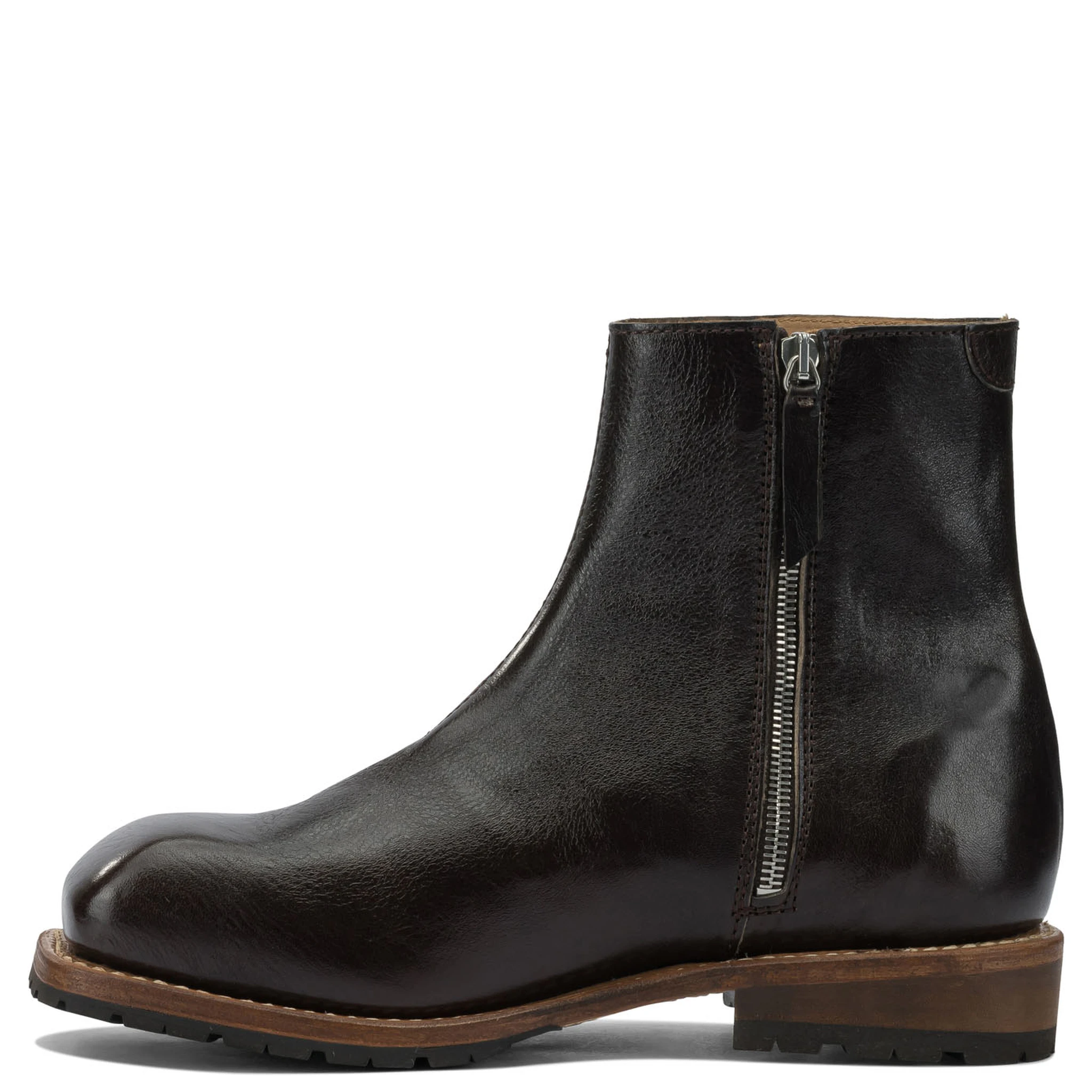 "Engine" zippered ankle boots