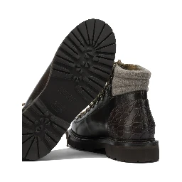 Leather hiking shoes