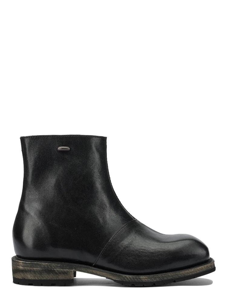 "Engine" zipped ankle boots