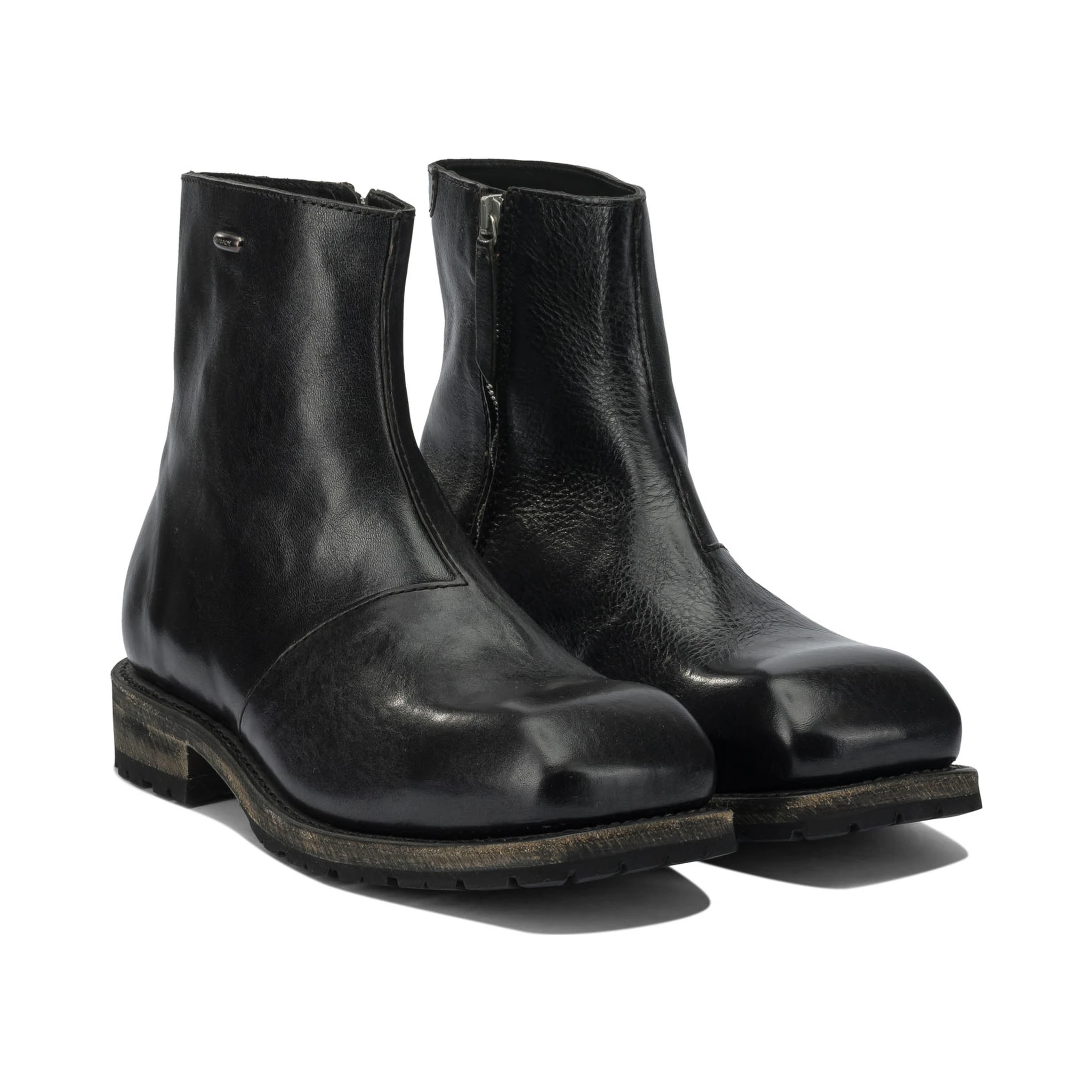 "Engine" zipped ankle boots