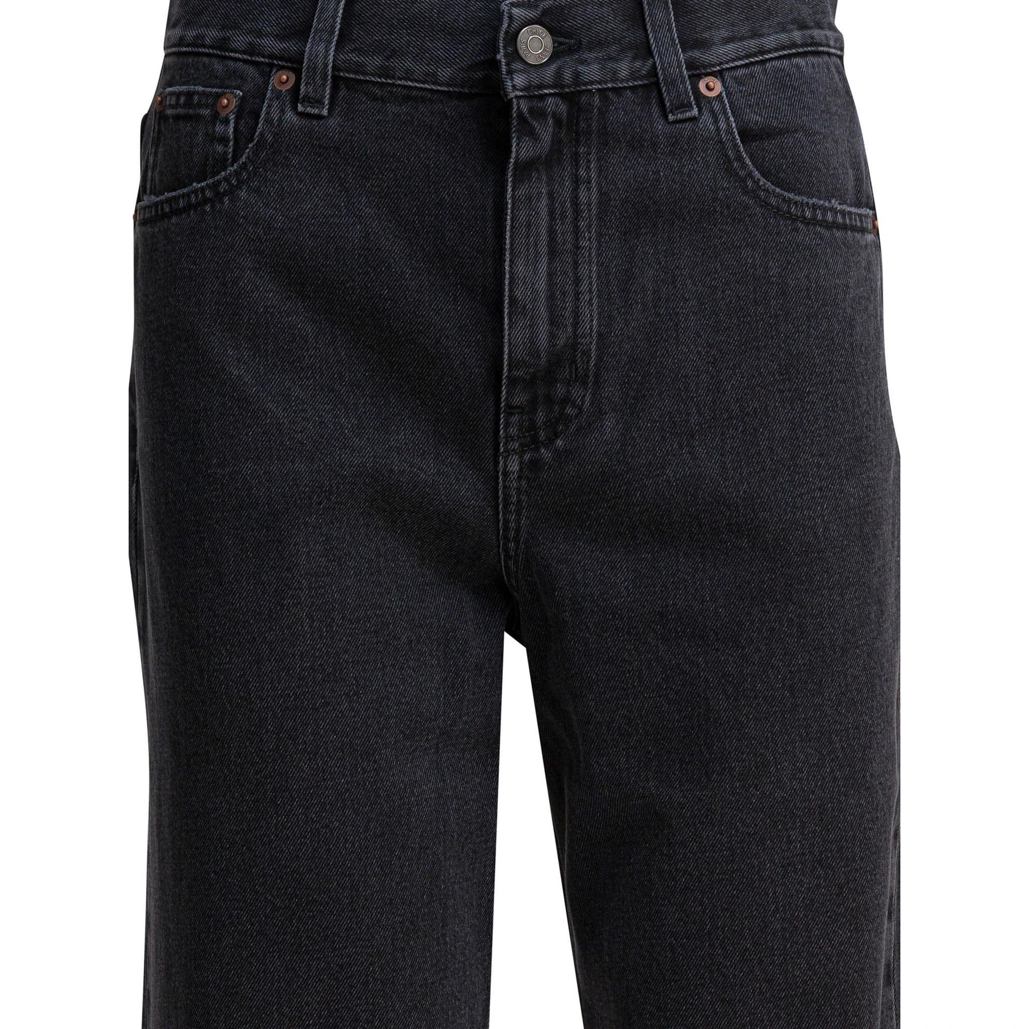 High-waisted jeans