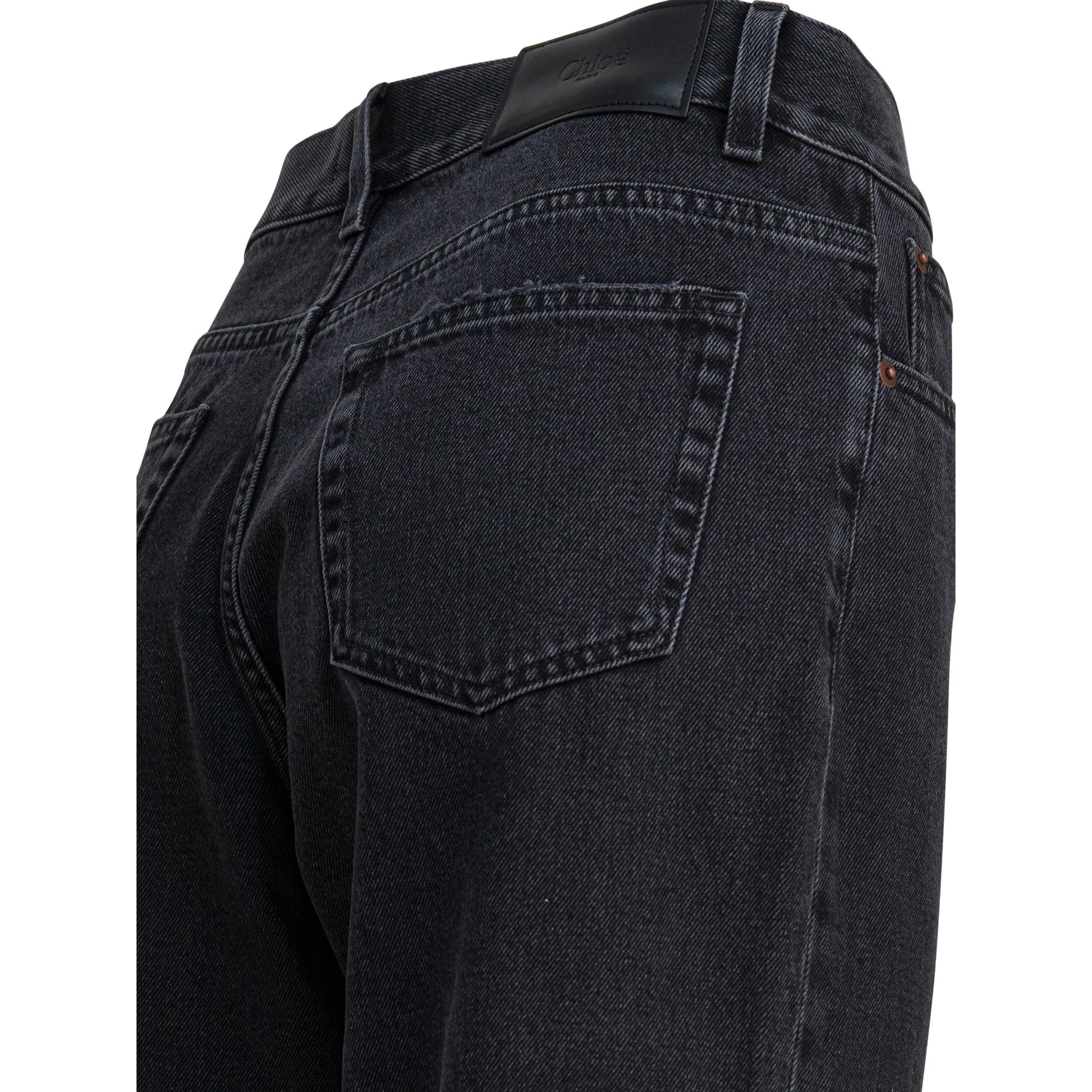 High-waisted jeans