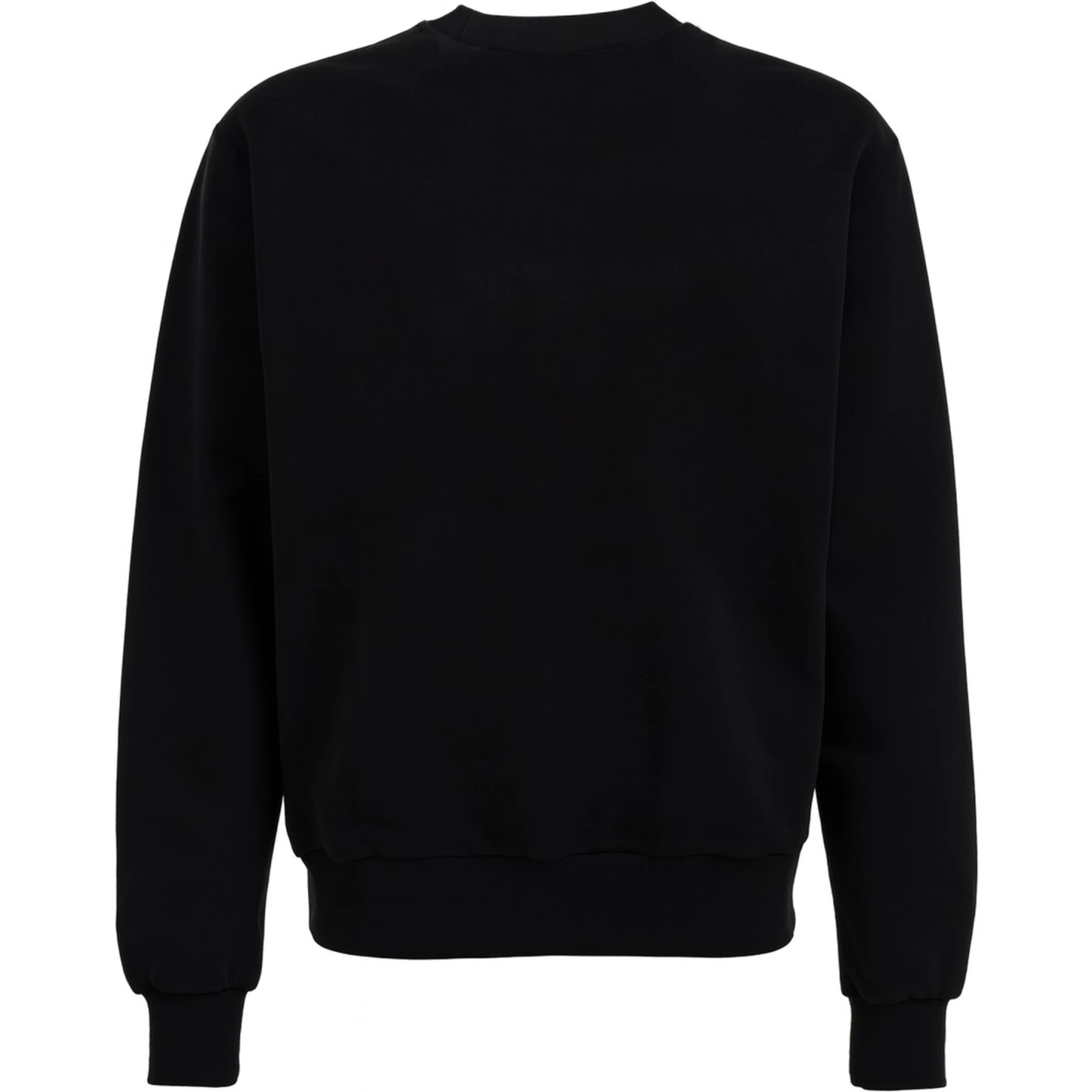 كنزة رياضية بشعار