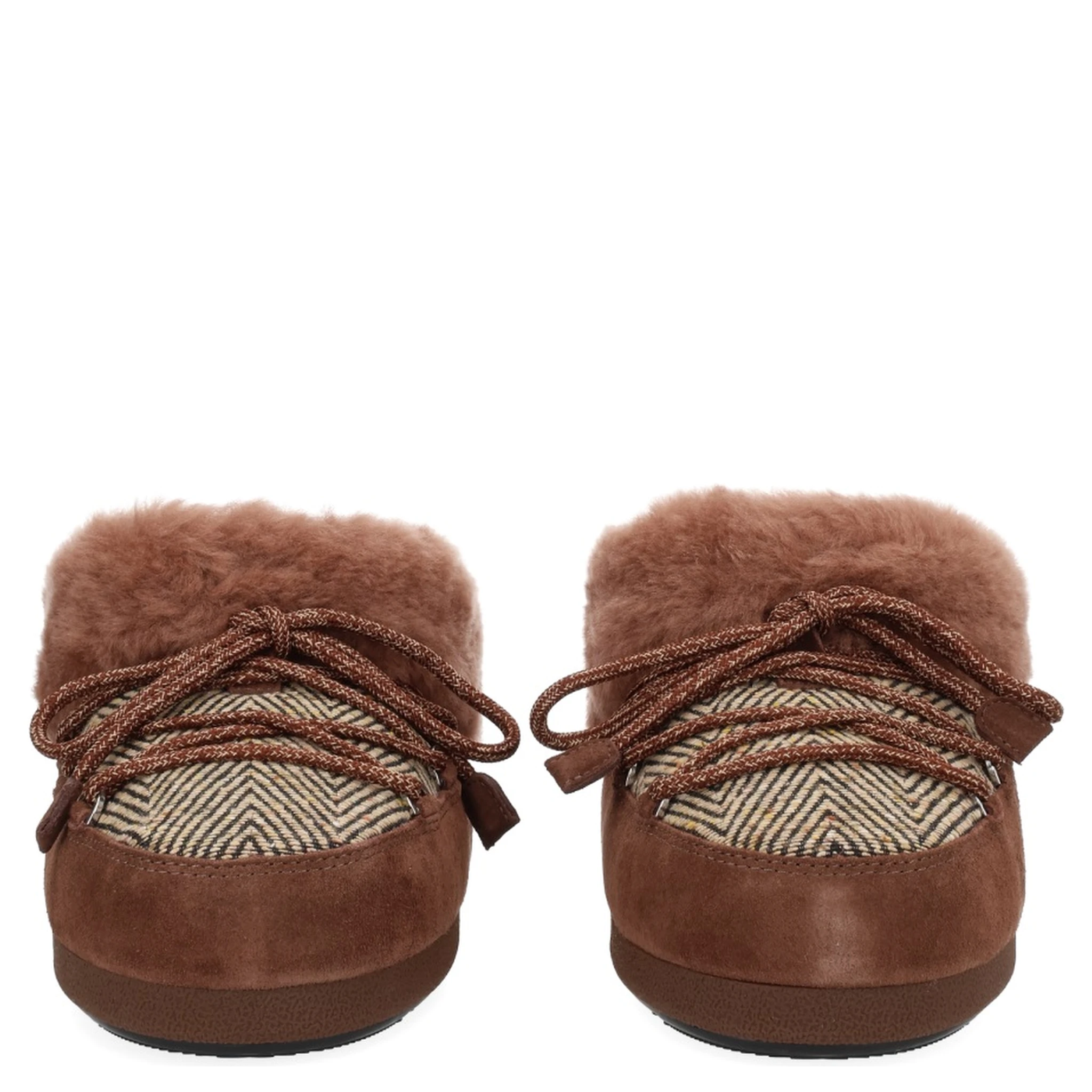 حذاء "MULE EVX CHALET MOON BOOT X GUEST IN RESIDENCE"