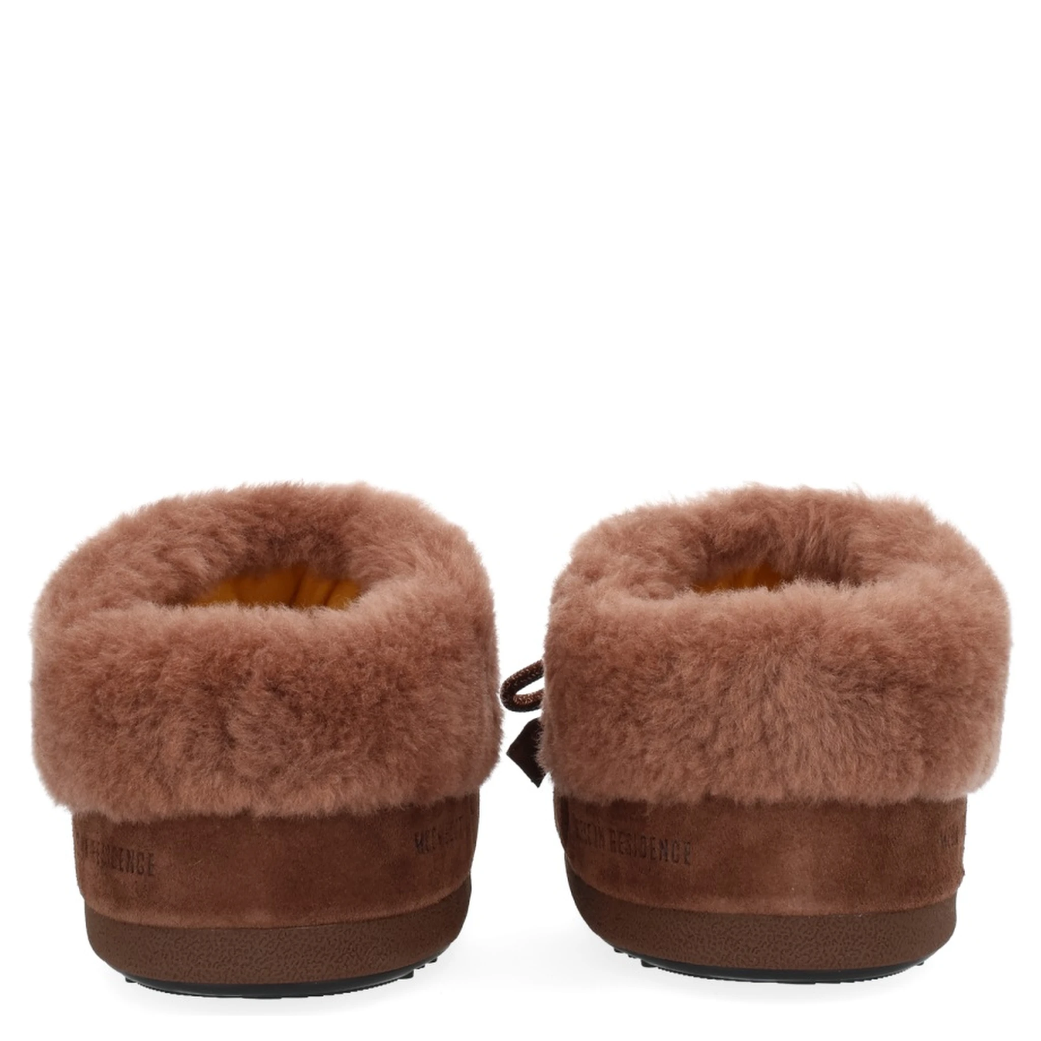 حذاء "MULE EVX CHALET MOON BOOT X GUEST IN RESIDENCE"