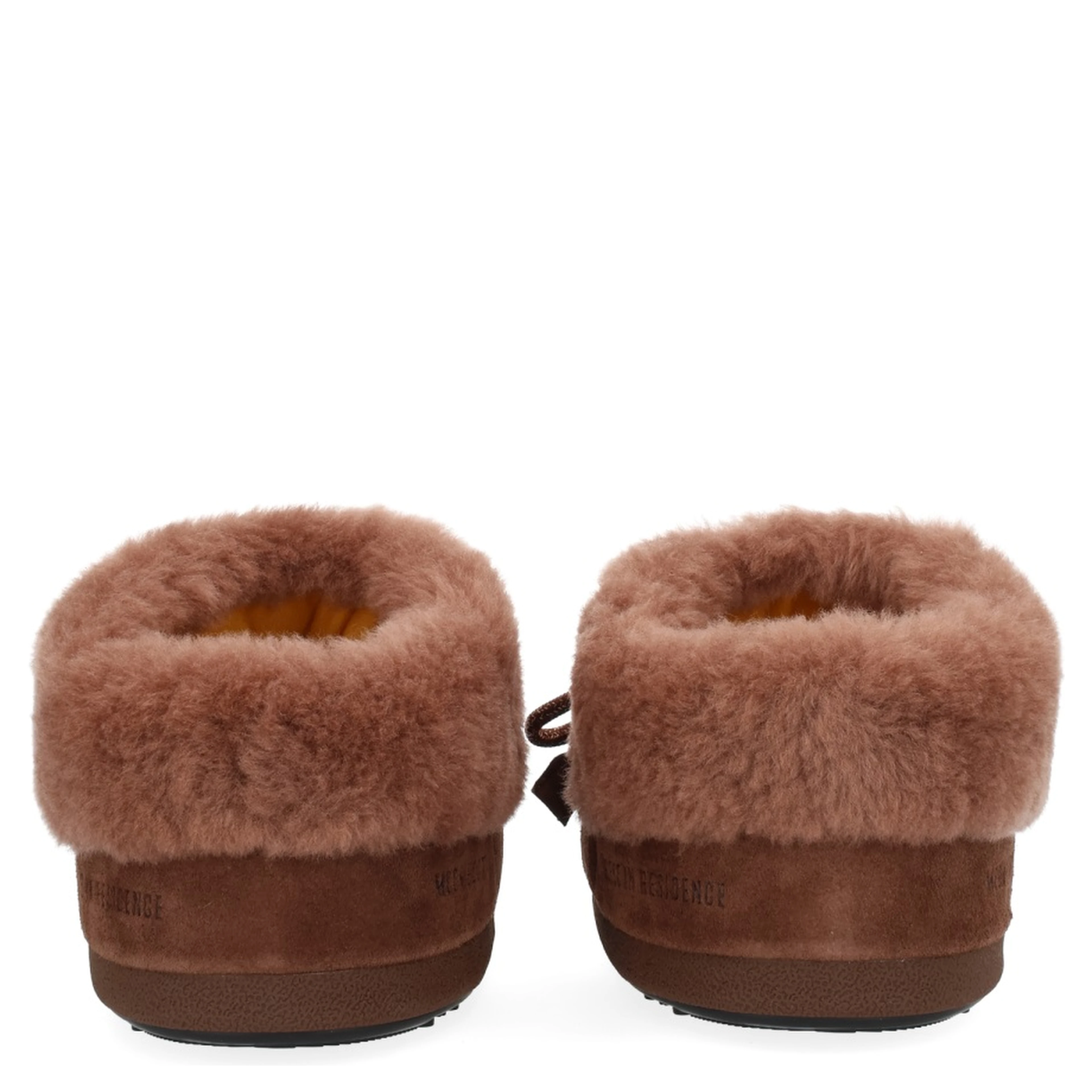 حذاء "MULE EVX CHALET MOON BOOT X GUEST IN RESIDENCE"