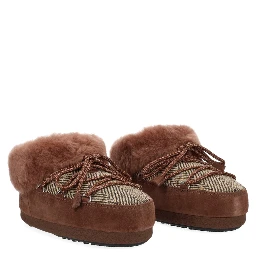 حذاء "MULE EVX CHALET MOON BOOT X GUEST IN RESIDENCE"