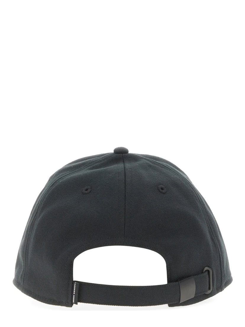 BASEBALL HAT WITH LOGO PATCH