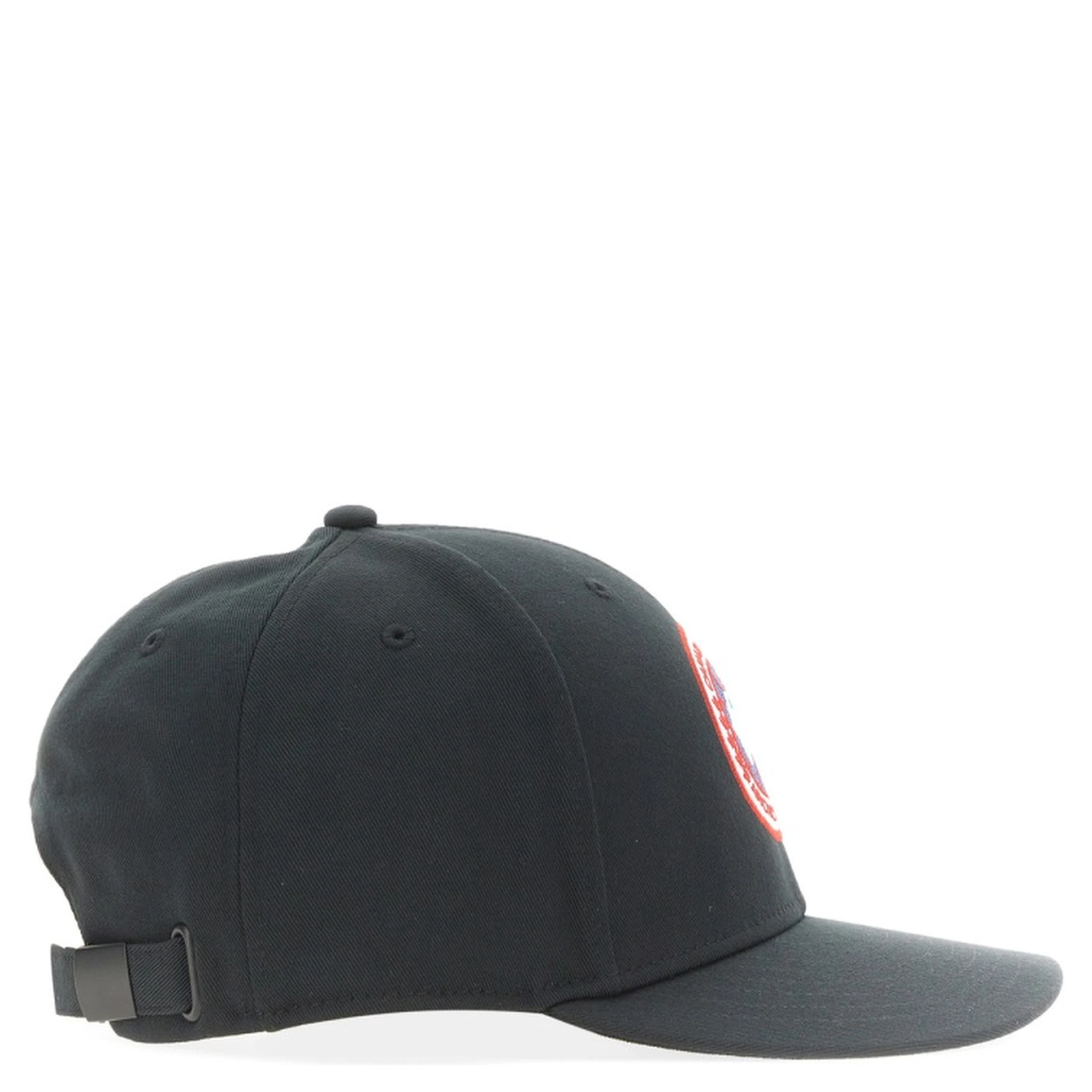 BASEBALL HAT WITH LOGO PATCH