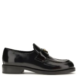 حذاء بوس توروس سهل الارتداء من جلد العجل الأسود