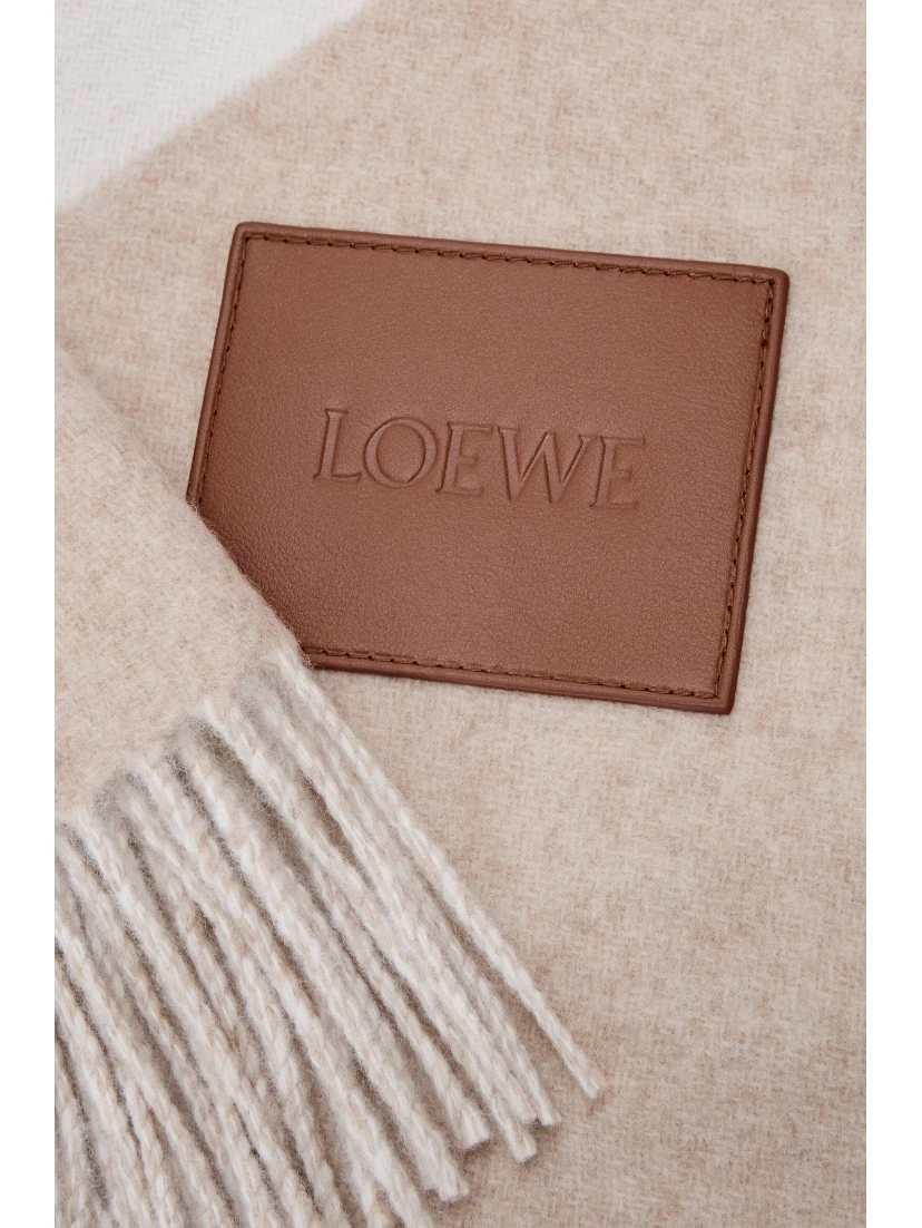 Wool and cashmere blanket