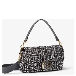 Baguette shoulder bag