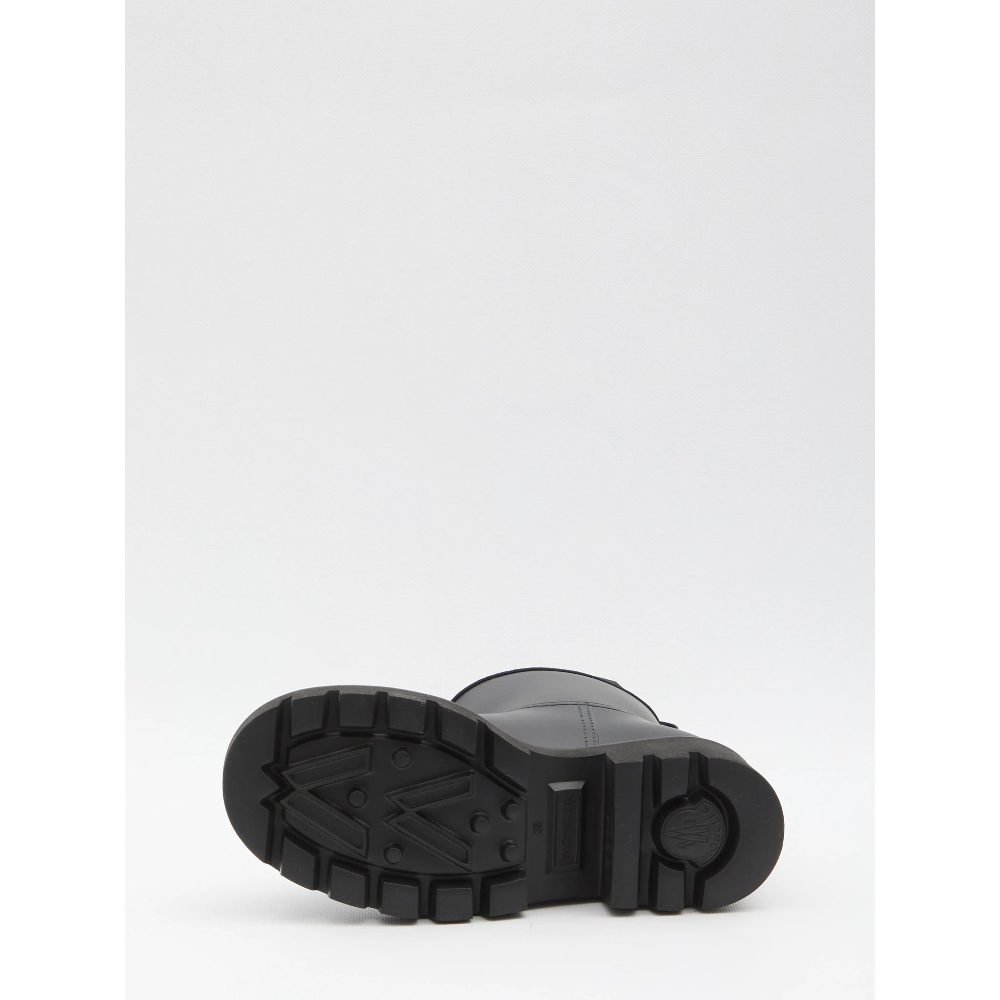 Kickstream rain boots