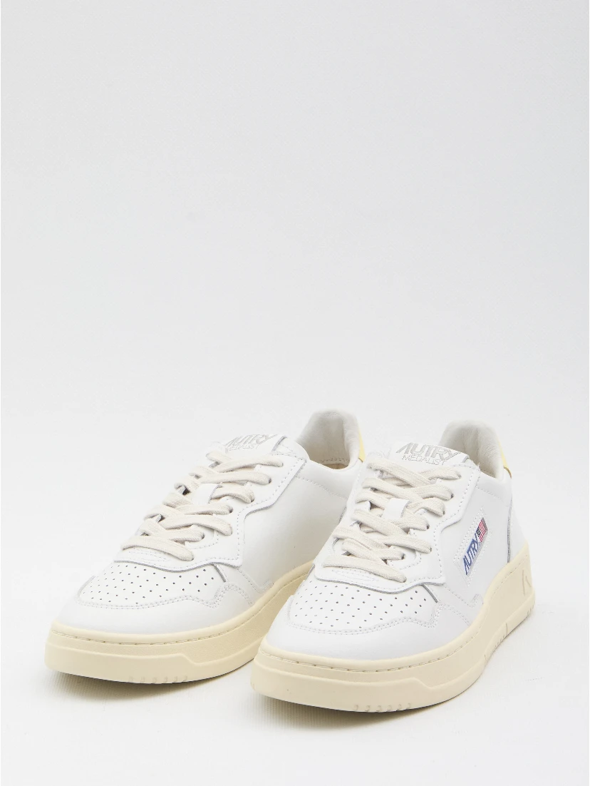 Medalist Low sneakers