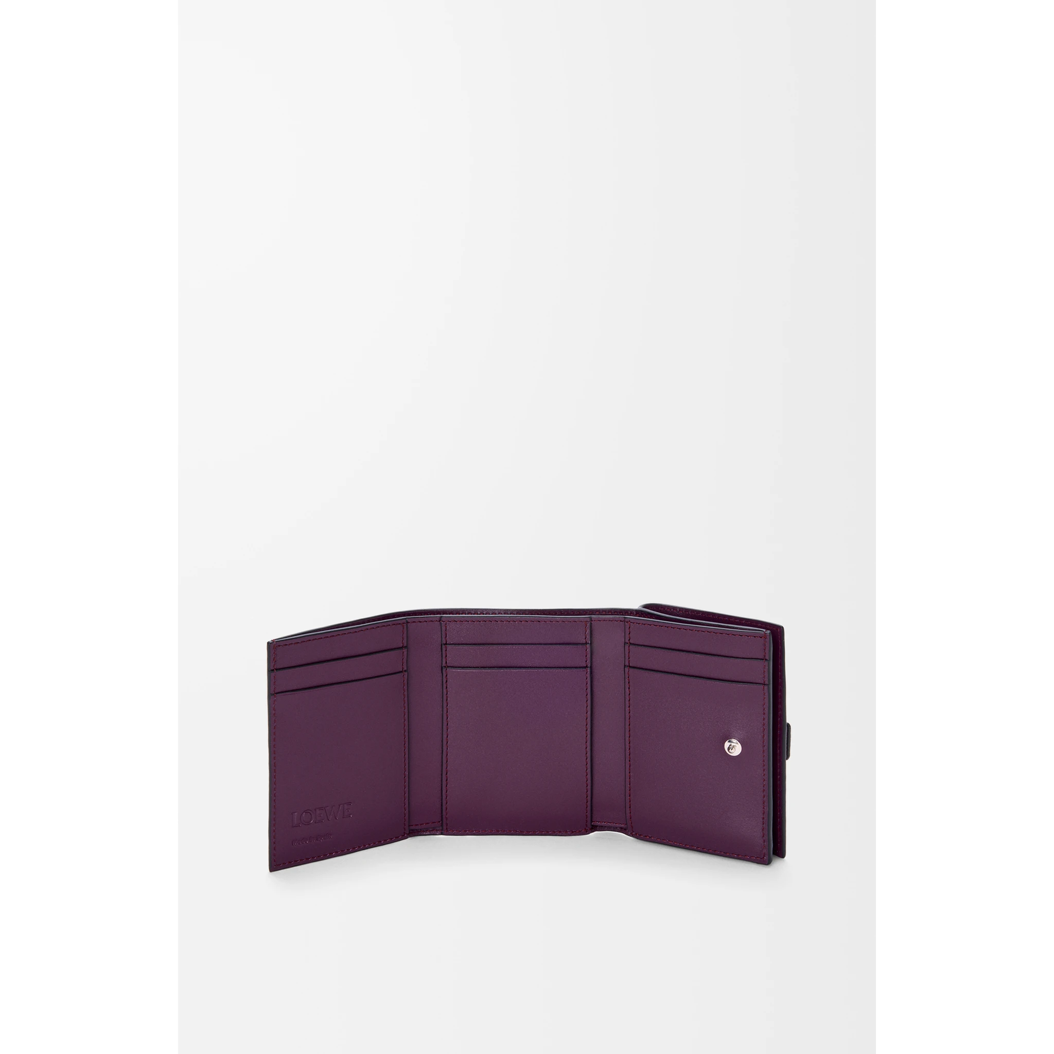 Trifold leather wallet