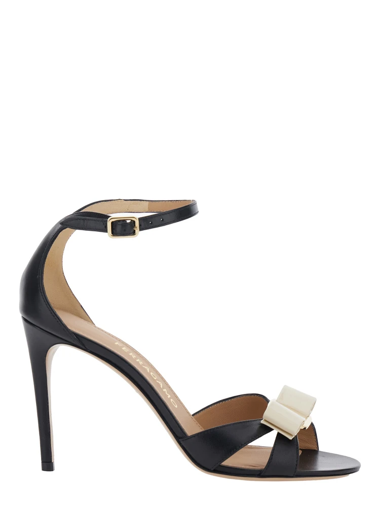 Vara Black Heeled Sandal with Bow Detail on the Front in Leather Woman