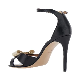 Vara Black Heeled Sandal with Bow Detail on the Front in Leather Woman