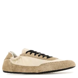 أحذية نسائية