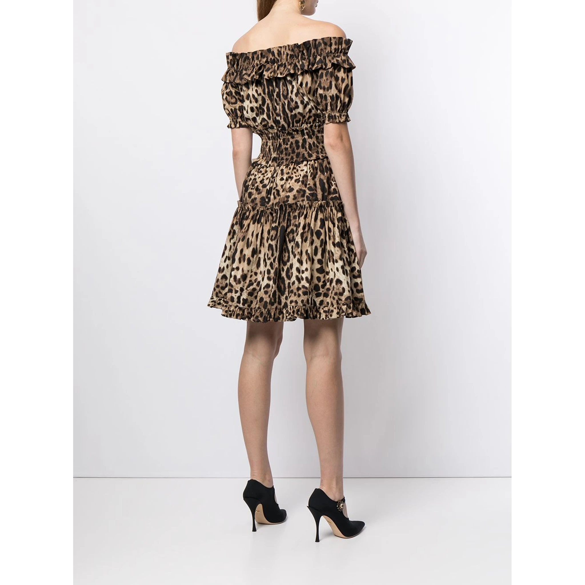 فساتين دولتشي آند غابانا بنية اللون