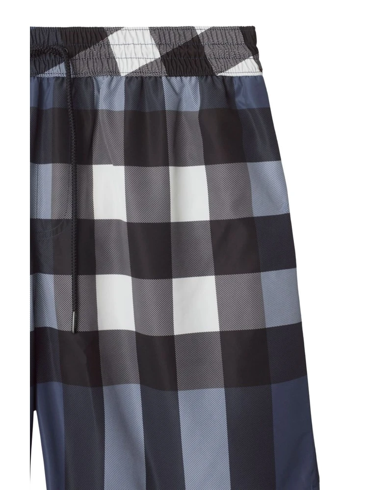 ملابس بربري سي باللون الأزرق alternative