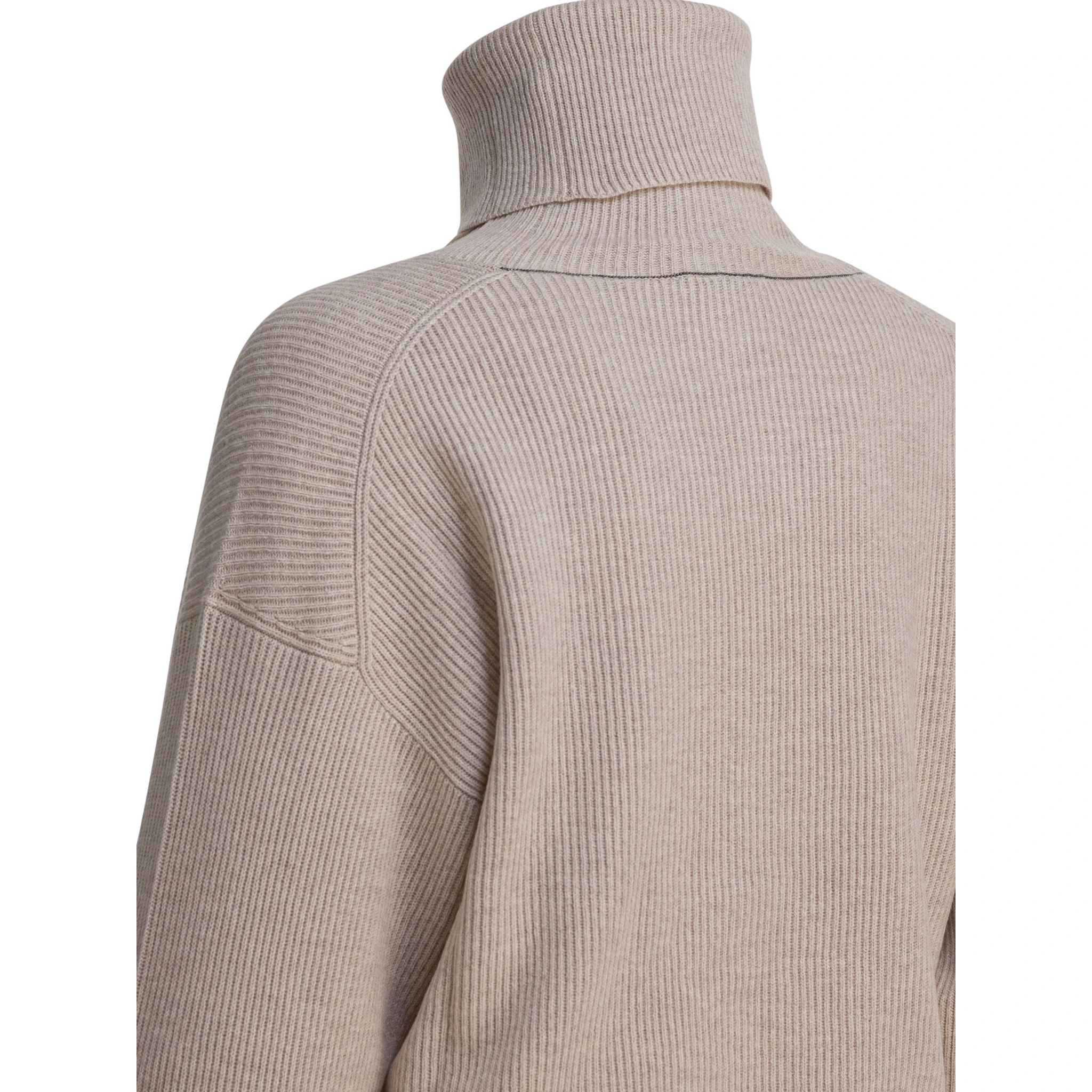 كنزة من الصوف والكشمير