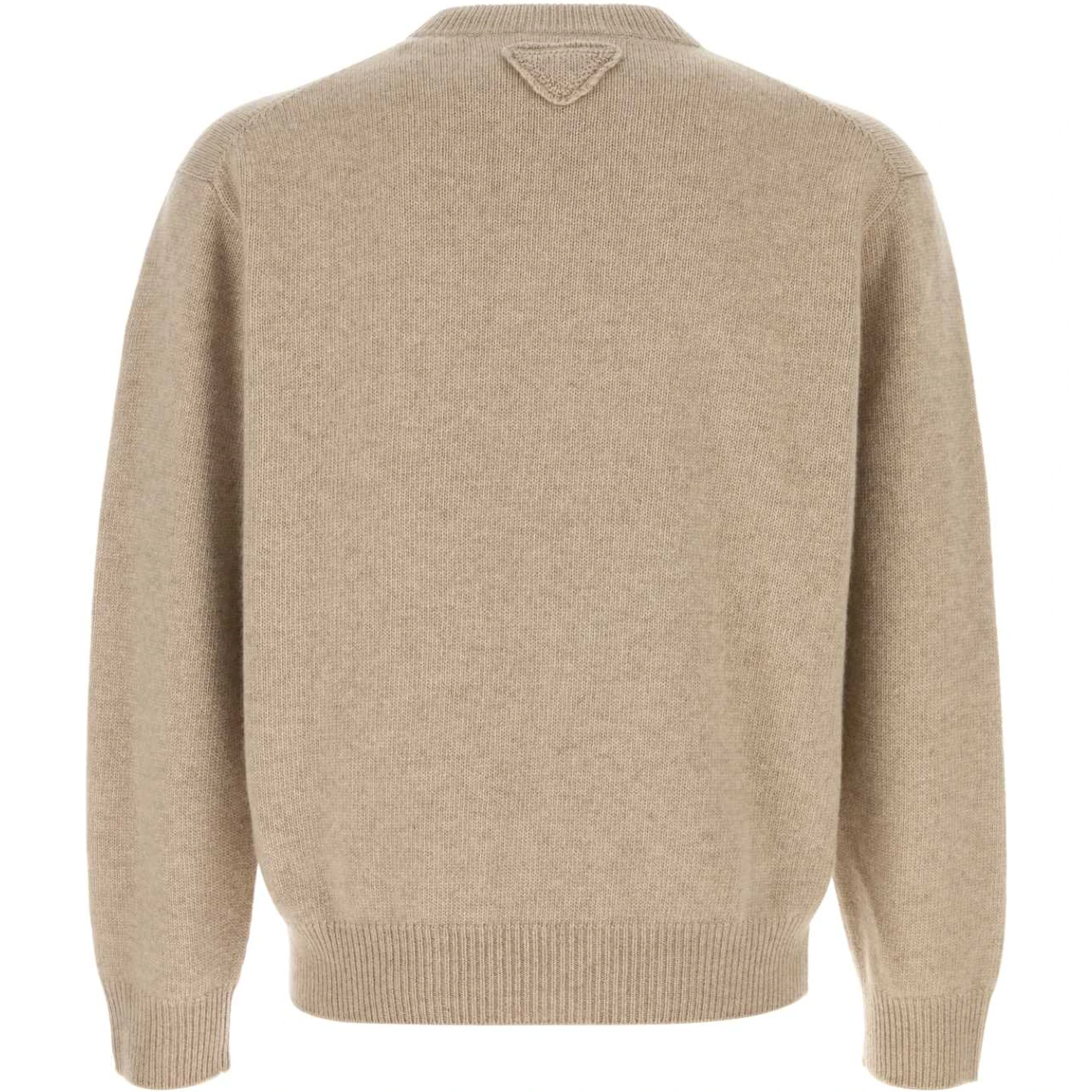 ياقة دائرية