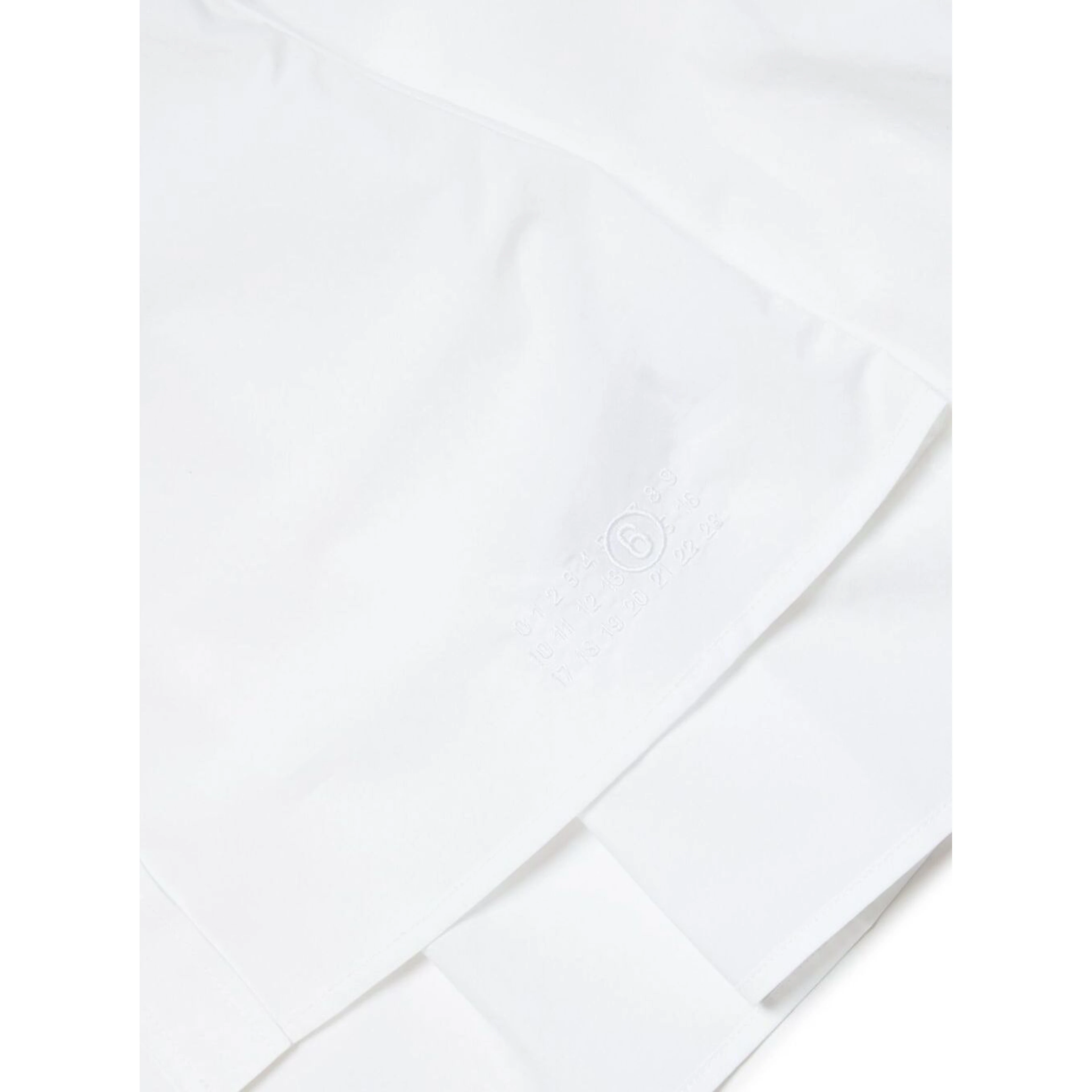 White Shirt with Classic Collar and Tonal Logo Patch in Cotton Boy