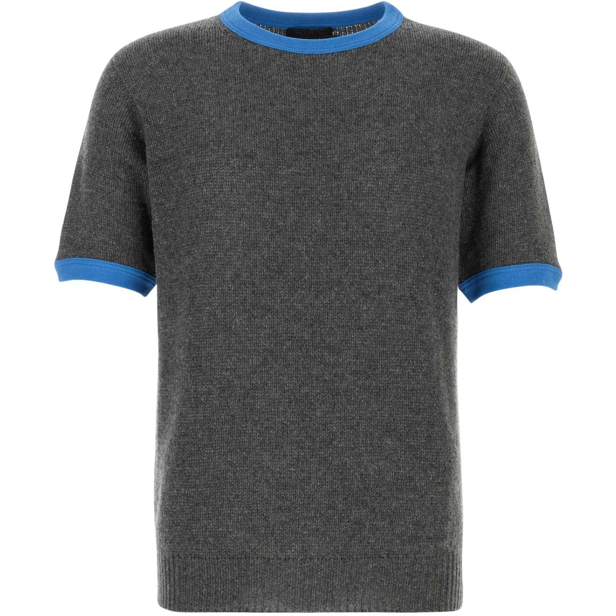 قميص برقبة دائرية