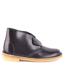 أحذية جلدية سوداء برباط