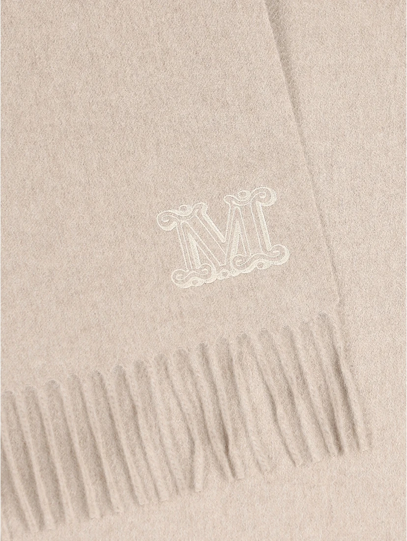 Cashmere scarf