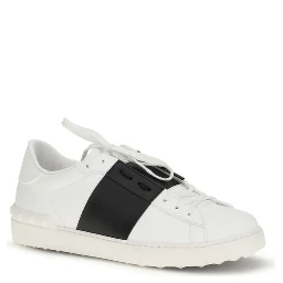 حذاء رياضي منخفض من جلد العجل الأبيض من بوس توروس