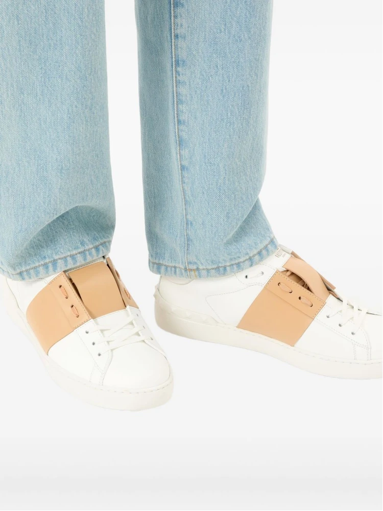 Valentino Garavani Sneakers Beige alternative